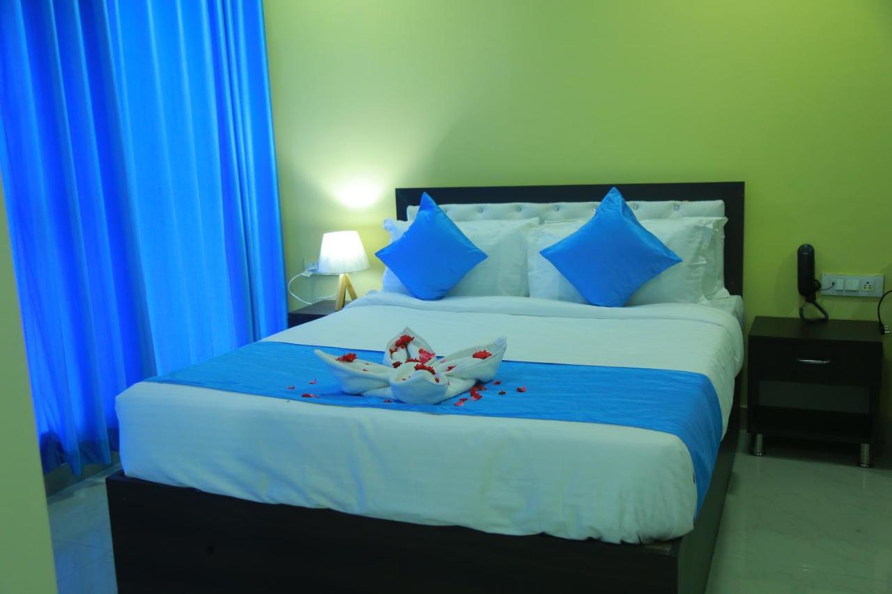 Hotel Sky Park Шамшабад Екстериор снимка